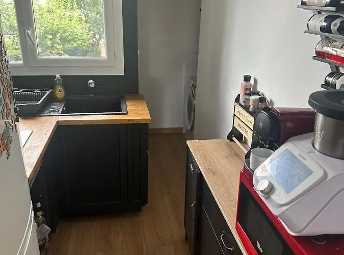Appartement Climatise Avec Balcon